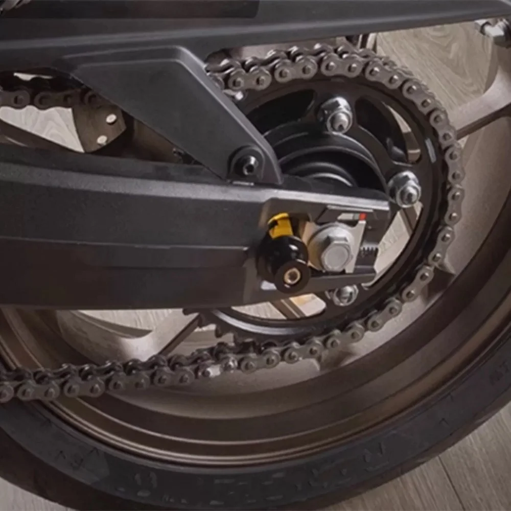 オートバイ調整リアフォークアクスルチェーンスイングアームスプ - Motorcycle Chain のレビューと価格